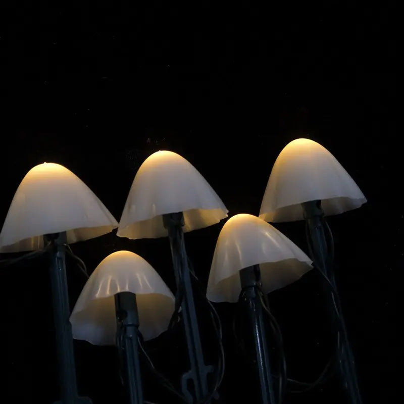 Solar Mushroom Lamp | Whimsical Pathway Light | Lawn Decor Lighting